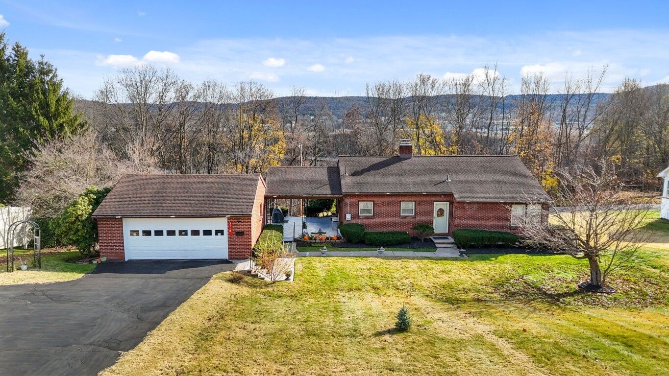 Property Photo:  3710 Hoover Avenue  NY 13760 