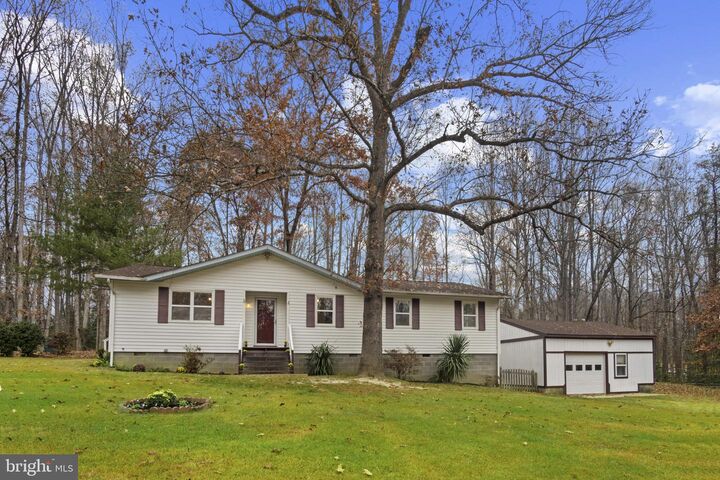 11013 Forest Hollow Drive  Bumpass VA 23024 photo