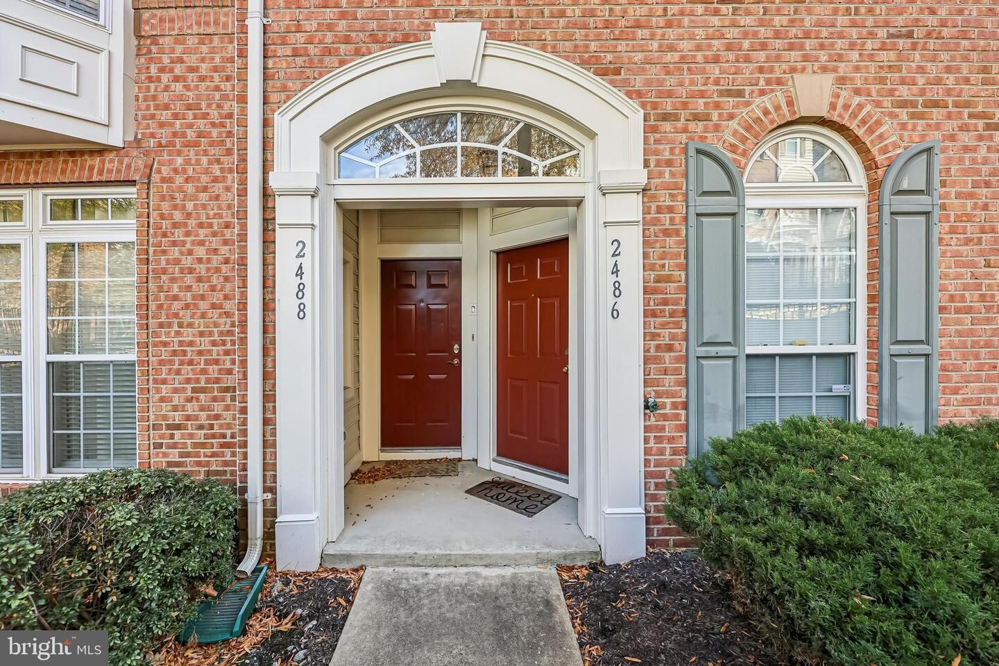 Property Photo:  2488 Eastbourne Drive 313  VA 22191 