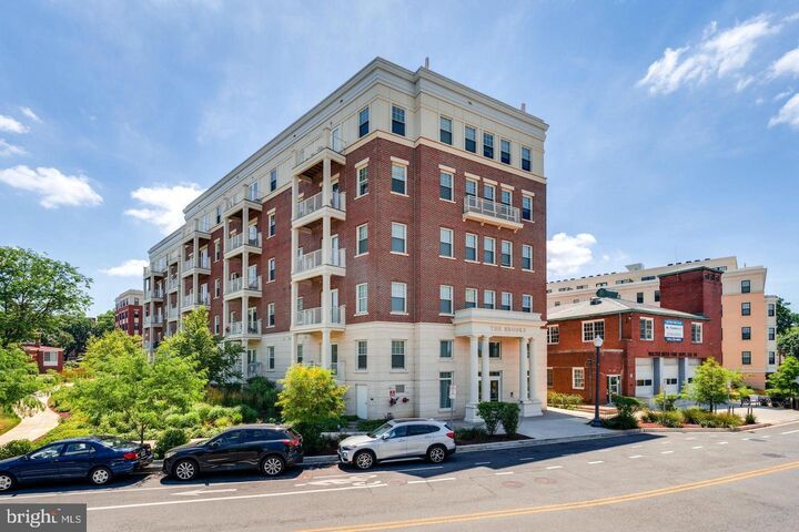 Property Photo:  6803 Cameron Drive NW 514  DC 20012 