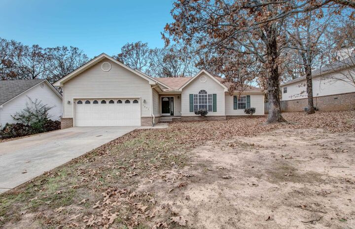 Property Photo:  1075 Highland  AR 72023 
