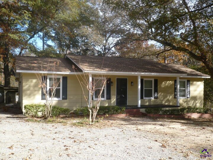 Property Photo:  92 West Valley Drive  GA 31030 