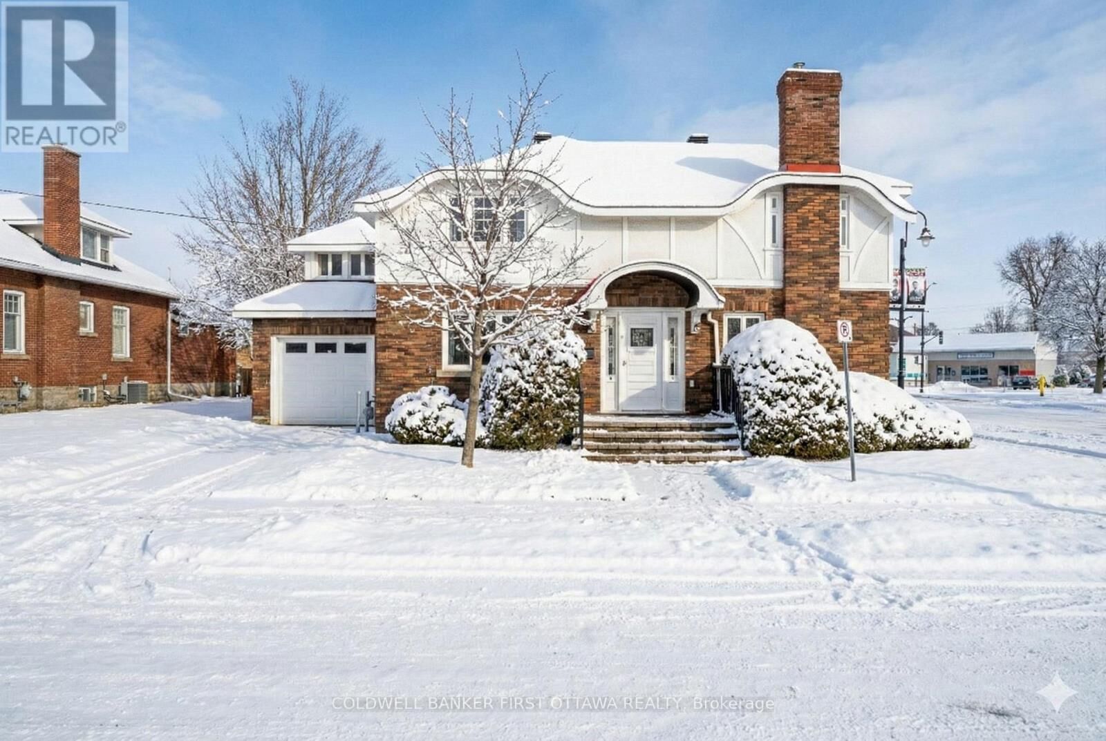 Photo de la propriété: 2 Gladstone Avenue ON K7A 1R3