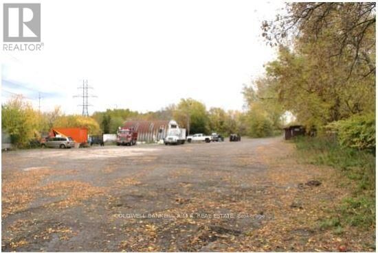 Photo de la propriété:  8815 Sheppard Avenue  ON M1B 5R7 