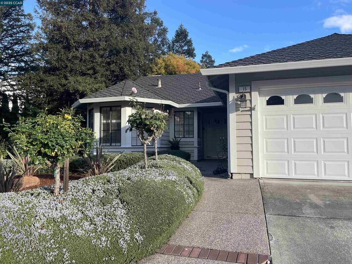 Property Photo: 15 Chardonnay Ct CA 94506