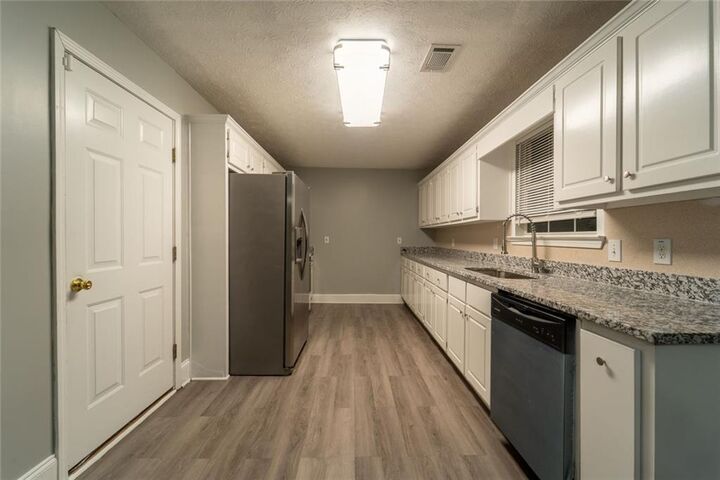 Property Photo: 220 McGiboney Place GA 30016