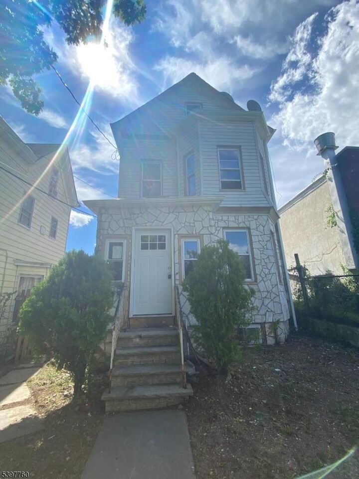 123 Haledon Ave  Paterson City NJ 07522 photo
