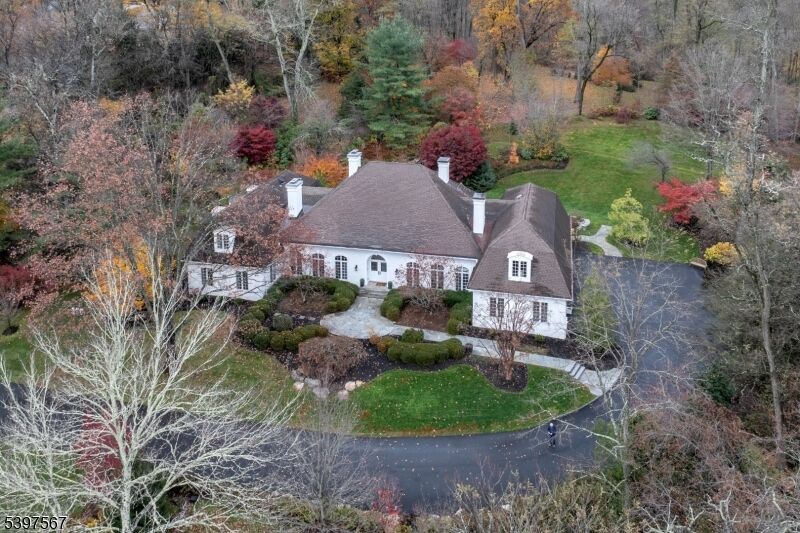 Property Photo:  6 Cromwell Ln  NJ 07945 