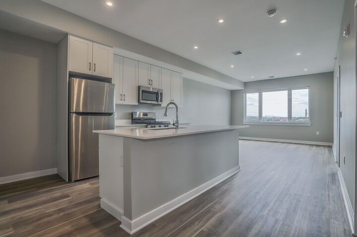 Property Photo:  475 Communipaw Ave 302  NJ 07304 