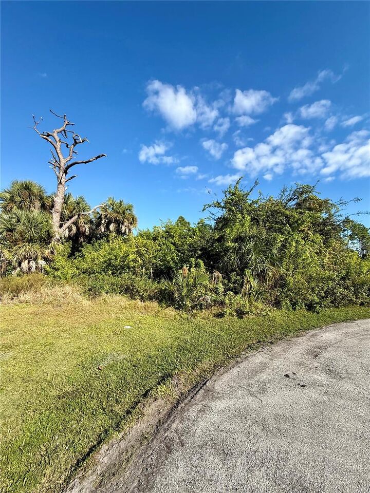 Property Photo:  3470 Ethlyn Lane  FL 33947 