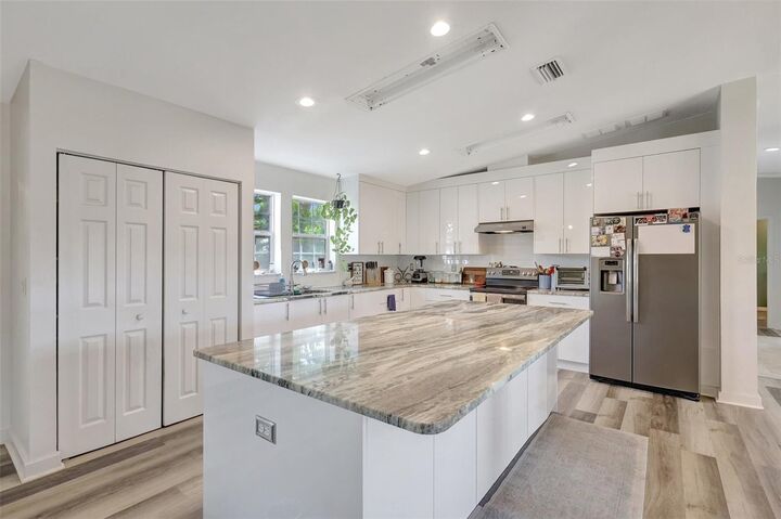 Property Photo:  2425 21st Street B  FL 34234 