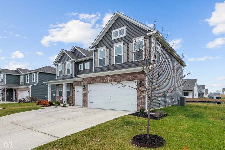 Property Photo:  2556 Redding Drive  IN 46075 