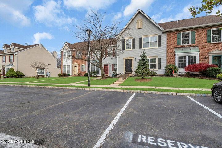 Property Photo:  65 Townsend Court 213  NJ 08823 