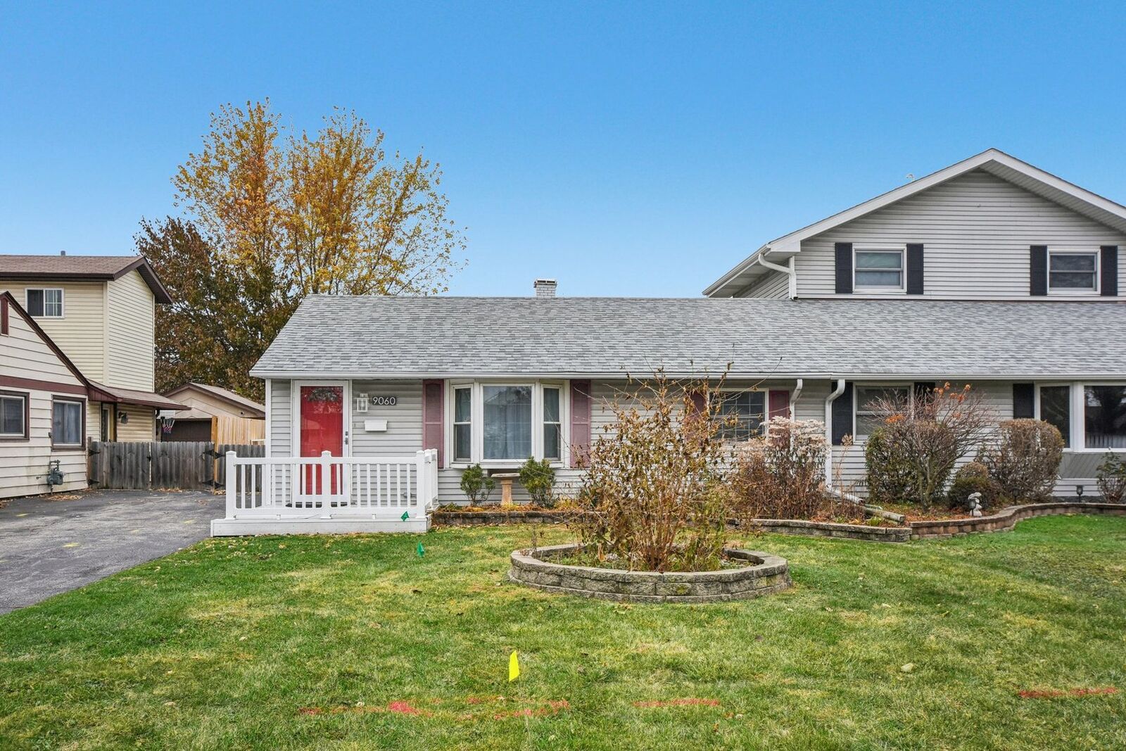 Property Photo:  