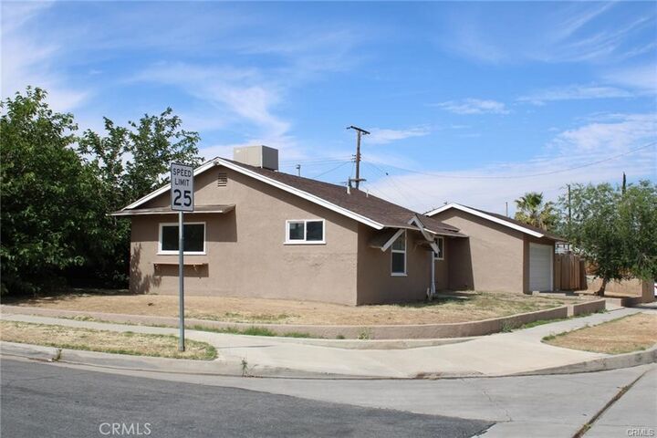 Property Photo: 144 E Avenue Q CA 93550