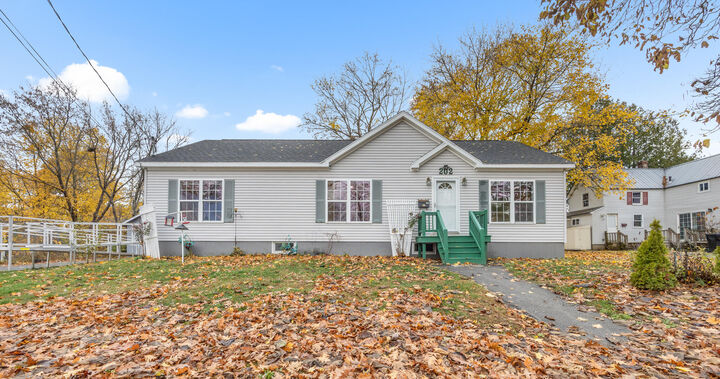 Property Photo: 202 Pearl Street ME 04401