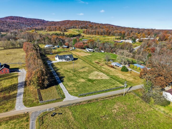 Property Photo:  84 Tonys Ln  TN 37110 