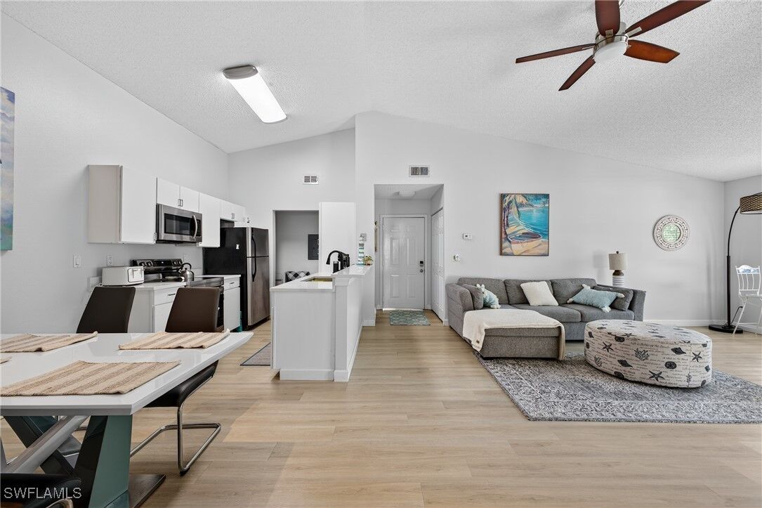 Property Photo:  2166 Arbour Walk Circle 2421  FL 34109 