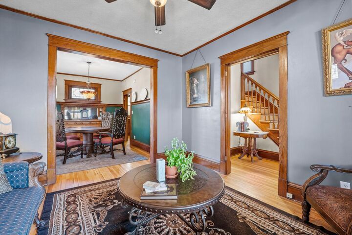 Property Photo:  114 Bates Avenue  MN 55106 