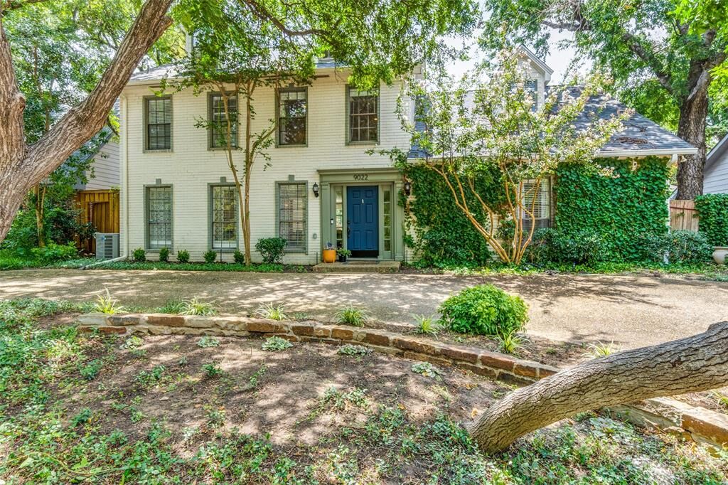 Property Photo: 9022 Summer Glen Lane TX 75243