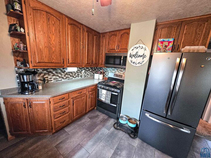 Property Photo:  2624 Shields Ave  IA 51106 