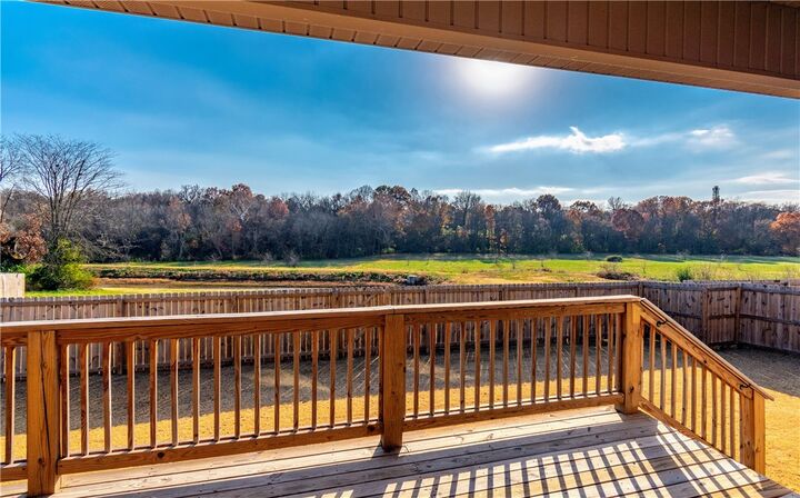 Property Photo: 115 W Pitts Street AR 72730