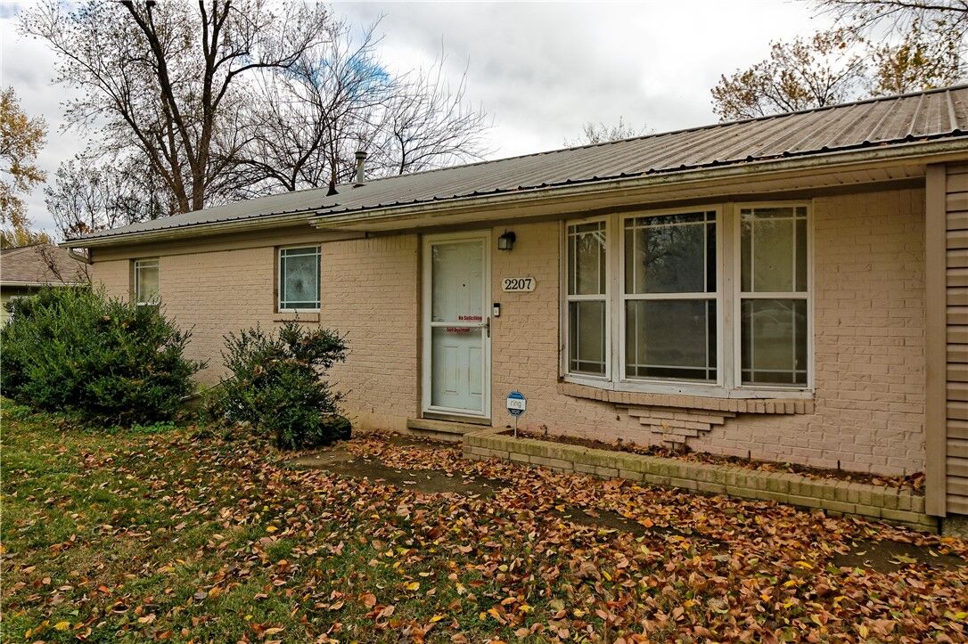 Property Photo: 2207 Sycamore Place AR 72762