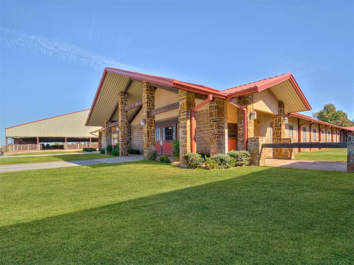Property Photo:  20196 Holiday Court  OK 73080 