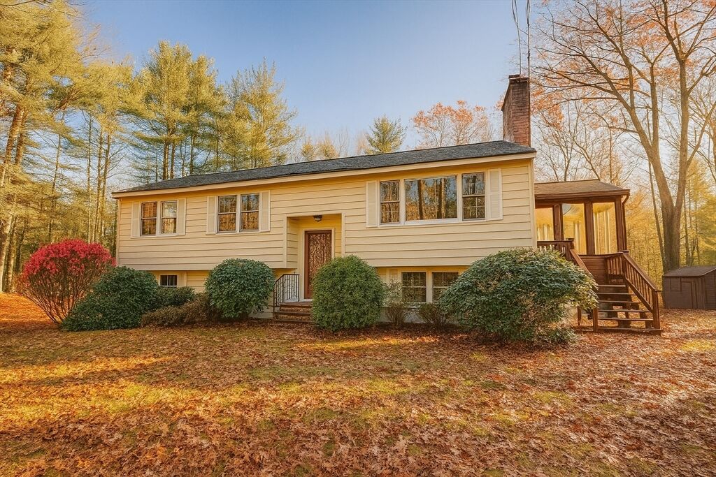 Property Photo:  660 Old Dunstable Rd  MA 01450 