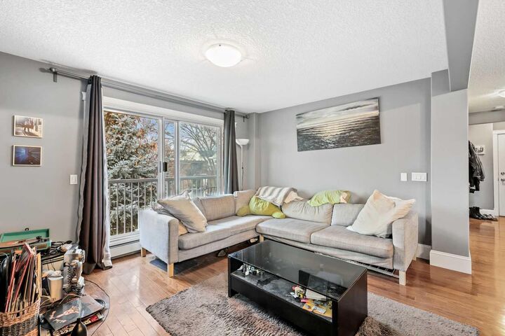 Property Photo:  525 22 Avenue SW 401  AB T2S 0H5 