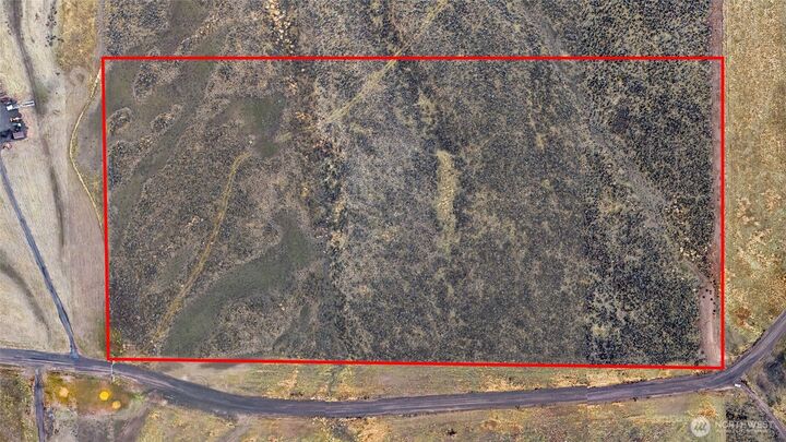 Property Photo:  1  Banks Lake View Road NE  WA 99115 