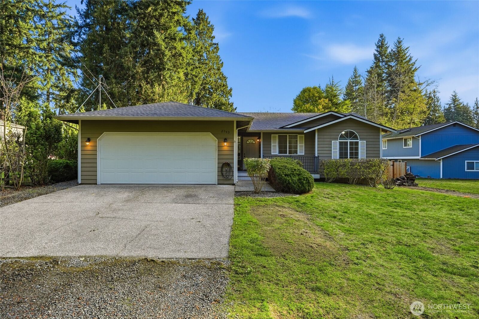 Property Photo: 2943 SE Camano Drive WA 98282