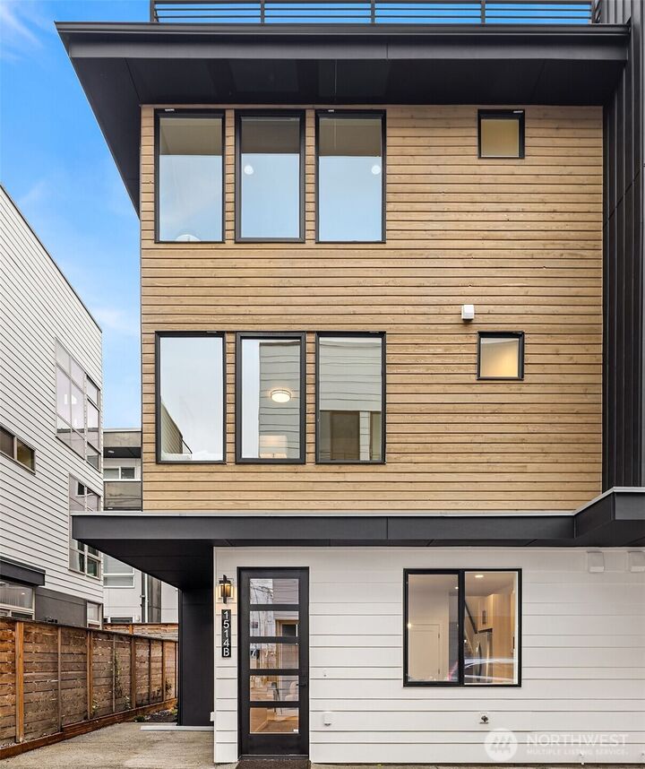 Property Photo:  1514 NW 63rd Street B  WA 98107 