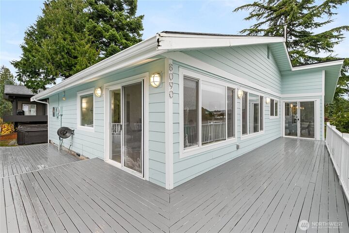 Property Photo:  8090  Comox  WA 98230 