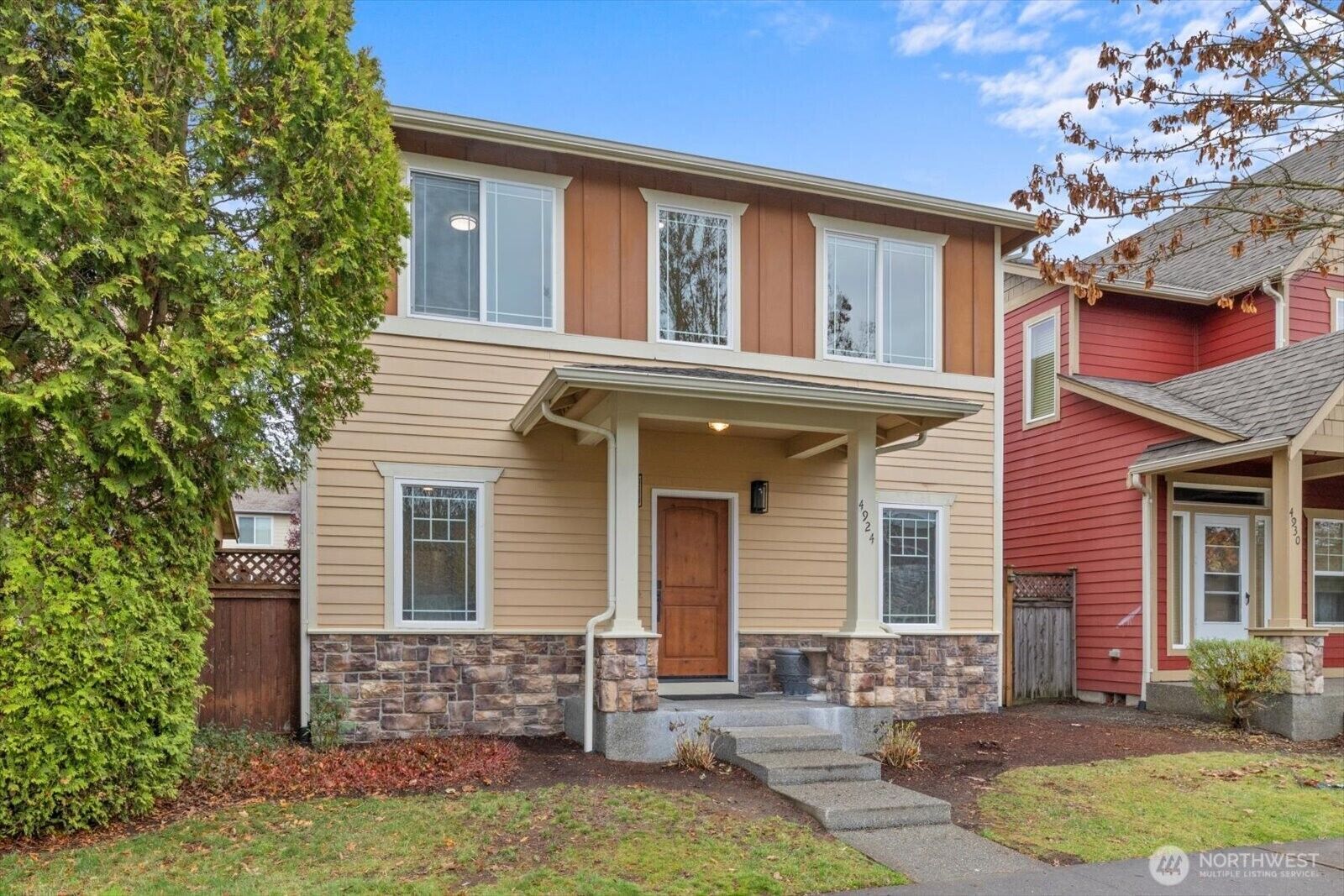 Property Photo: 4924 Balustrade Boulevard SE WA 98513