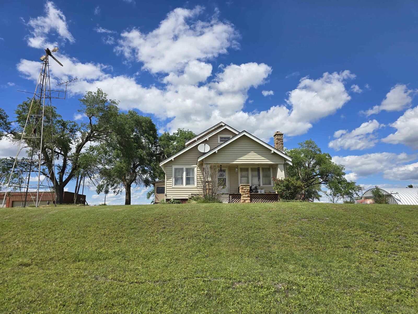 Property Photo:  601 NW 70 Ave  KS 67009 