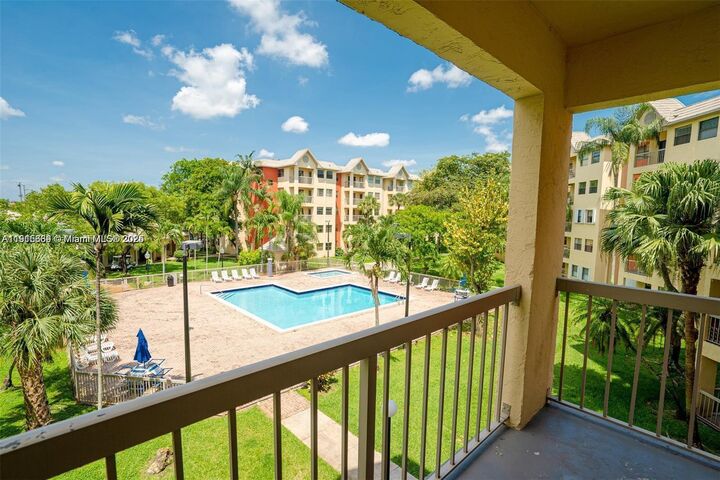 Property Photo: 8160 Geneva Ct 317 FL 33166