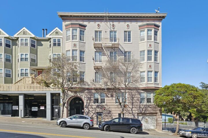 924 Fulton Street  San Francisco CA 94117 photo