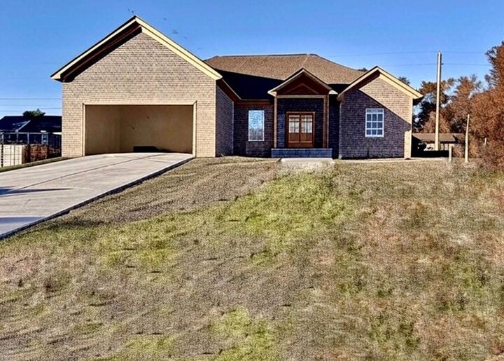 805 Michigan Ave  Muscle Shoals AL 35661 - MUSCLE S photo