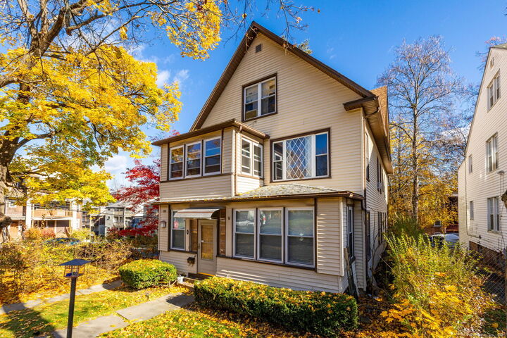 Property Photo:  2 Rodney Street  CT 06105 