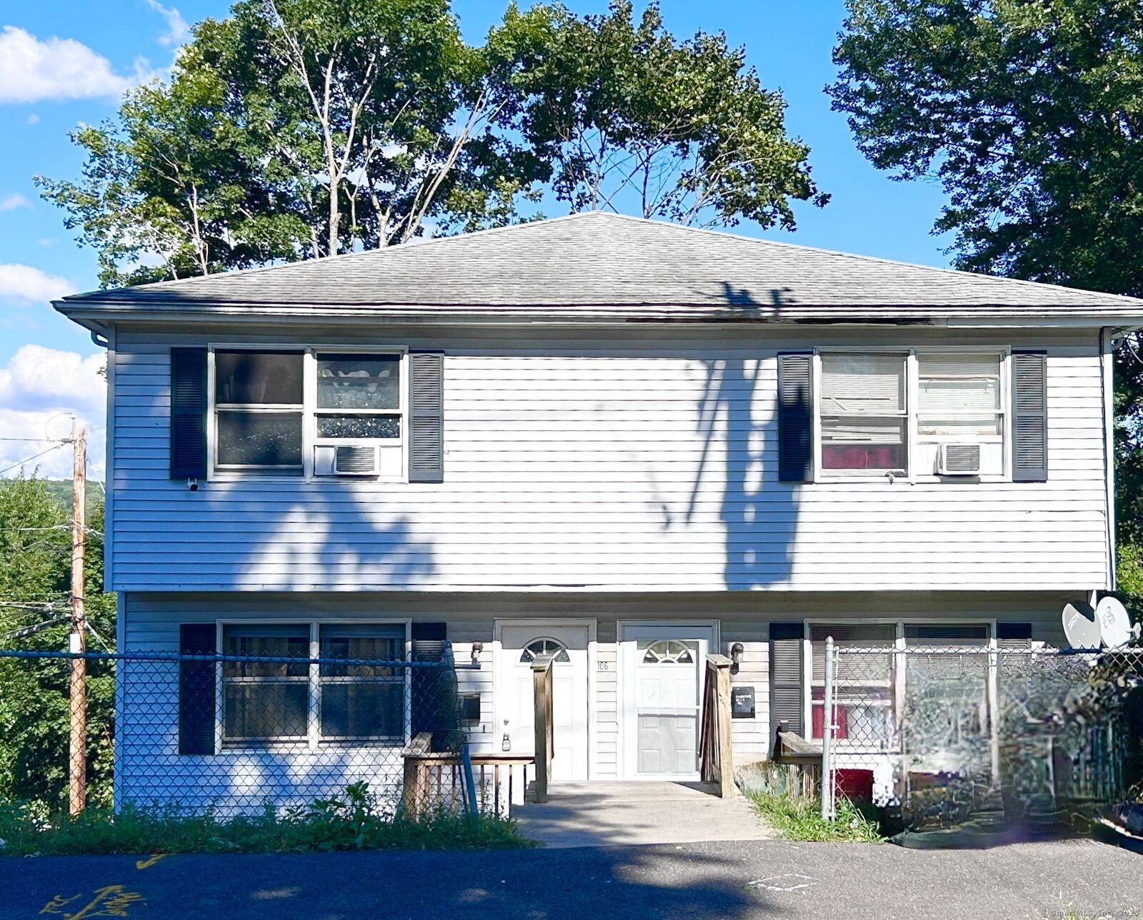 Property Photo:  106 Howard Avenue  CT 06401 