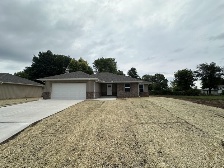Property Photo:  41 Whitley Lane  MO 65708 