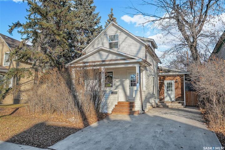 114 28th Street W  Saskatoon SK S7L 0K2 photo