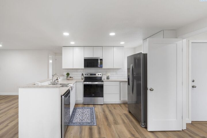 Property Photo:  1915 Riverview Dr.  WA 99301 