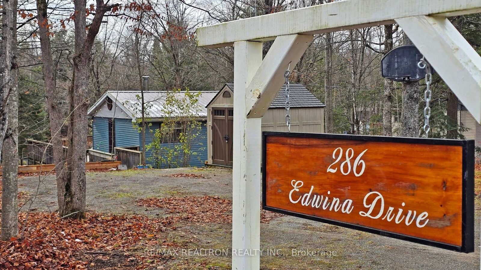 Property Photo: 286 Edwina Drive ON K0M 1A0