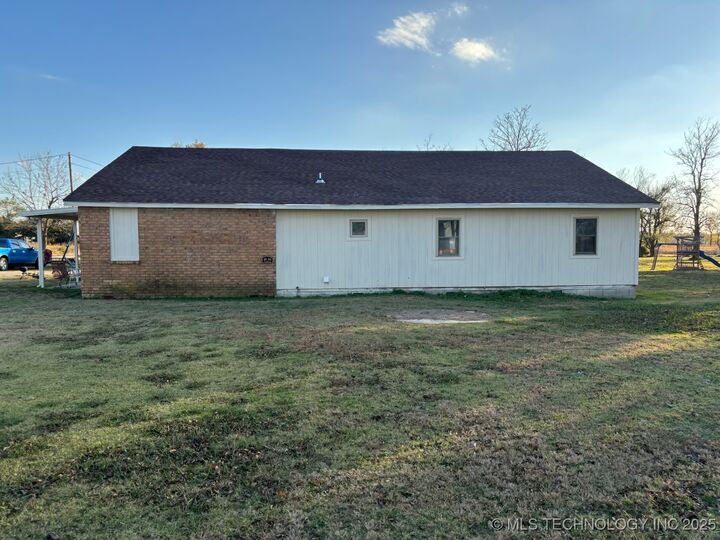 Property Photo:  36022 S 4210 Road  OK 74036 