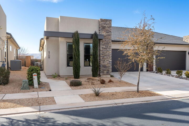 Property Photo:  4708 S Martin Dr  UT 84790 