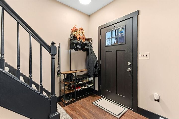 Property Photo:  212 Parkfield St  PA 15210 