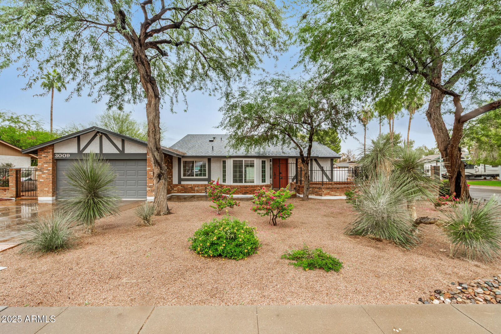 Property Photo:  3009 N Pleasant Drive  AZ 85225 