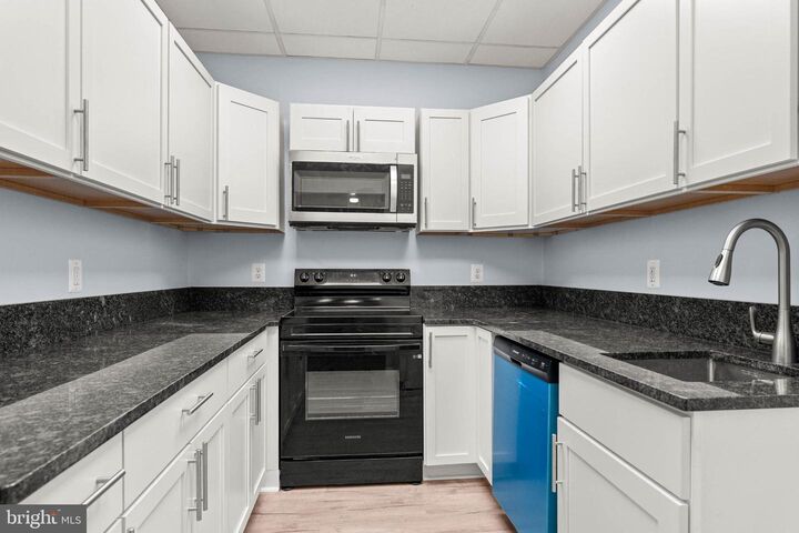 Property Photo:  26 E Mount Pleasant Avenue B  PA 19002 